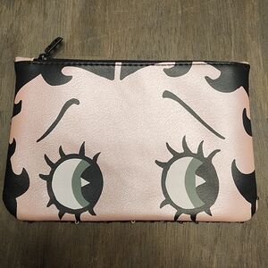 Betty Boop Ispy Bag